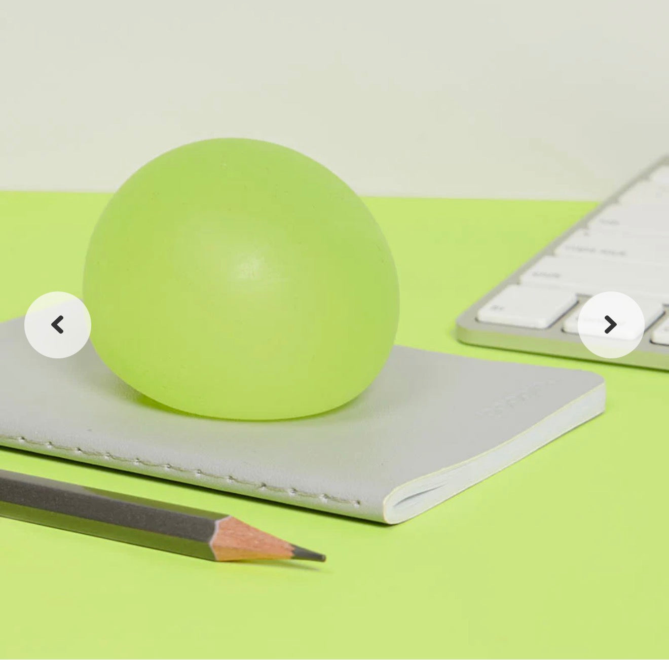 Speks Original Gump 48 Display Mix - The Memory Gel Stress Ball